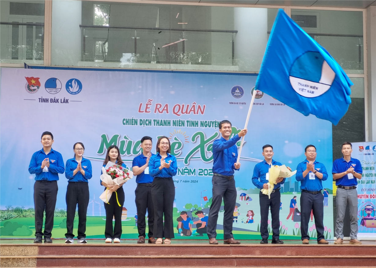 Tăng cường đội hình Mùa hè xanh lưu động về các buôn làng tỉnh Đắk Lắk (09/07/2024)